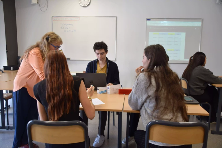 Image de l'activité de la formation technico-commerciale de l'Institut Limayrac