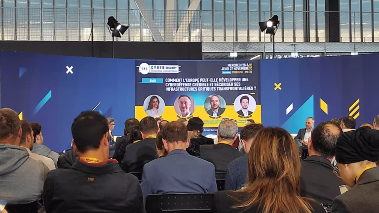 Image de la conférence à laquelle ont assisté nos formations en informatique à Toulouse