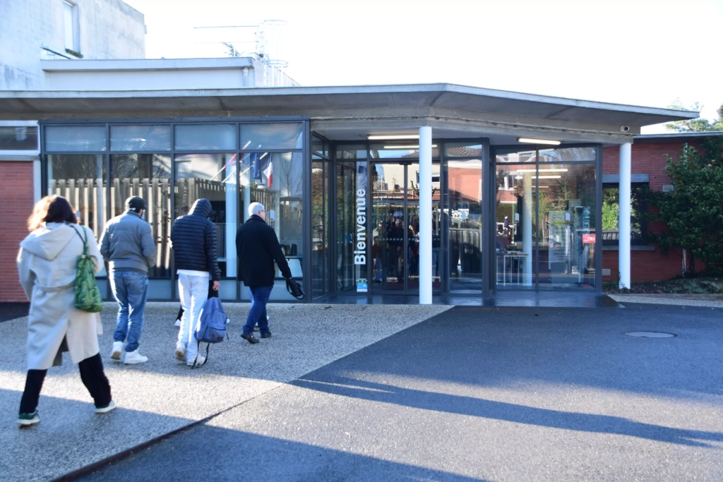 Arrivée de nos visiteurs à l'Institut Limayrac pour participer à nos JPO à Toulouse